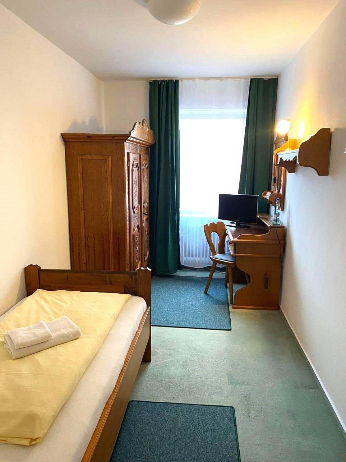 Gasthof Wolferstetter Vilshofen an der Donau Room photo